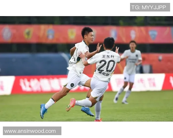 成都网球队强势领跑联赛积分榜以93分稳居第一名 成都网球队强势领跑联赛积分榜以93分稳居第一名