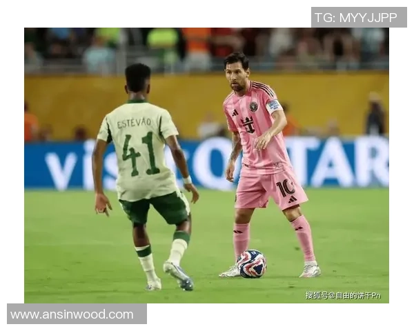 足球明星精彩瞬间解说视频带你领略绿茵场上的传奇时刻与激情瞬间 足球明星精彩瞬间解说视频带你领略绿茵场上的传奇时刻与激情瞬间