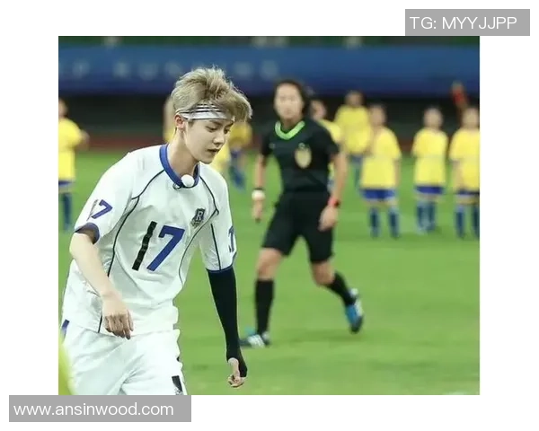 鹿晗亲自解说足球明星的精彩瞬间与背后故事,带你领略不一样的足球魅力 鹿晗亲自解说足球明星的精彩瞬间与背后故事,带你领略不一样的足球魅力