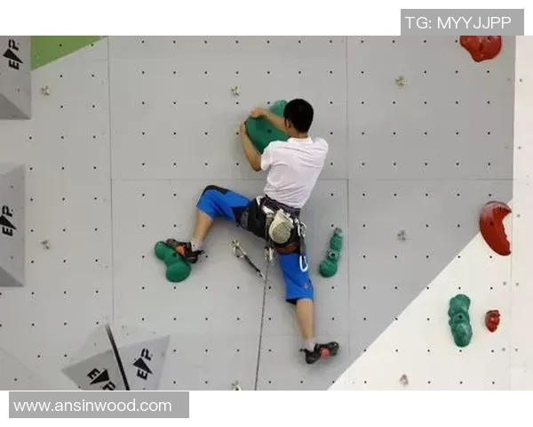 攀岩纪实：记录西安攀岩队的奋斗经历_1